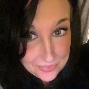 Meet your Posher, Lindsey